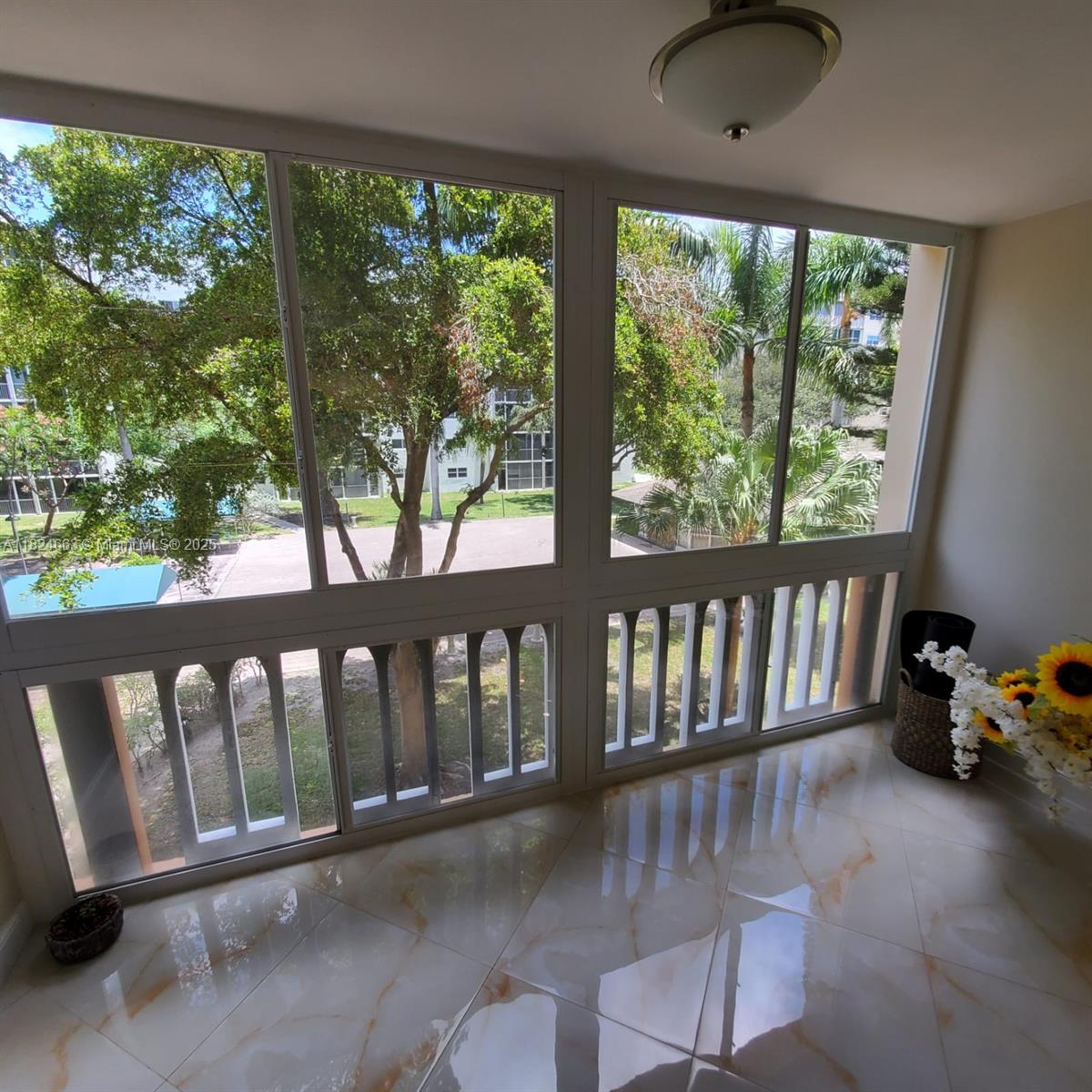 900 NE 12th Ave #306, Hallandale Beach, Florida image 6