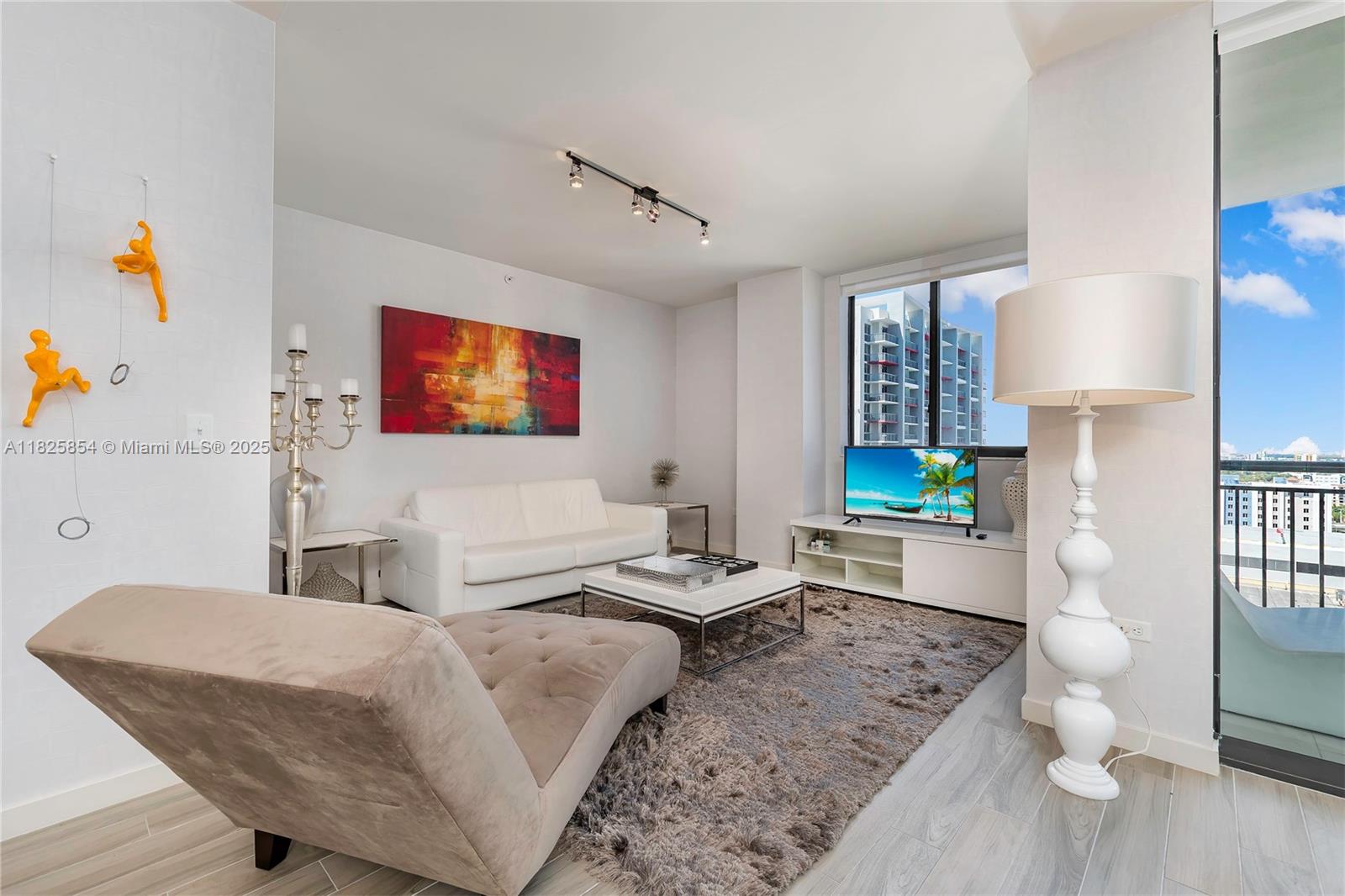 Property photo # 9