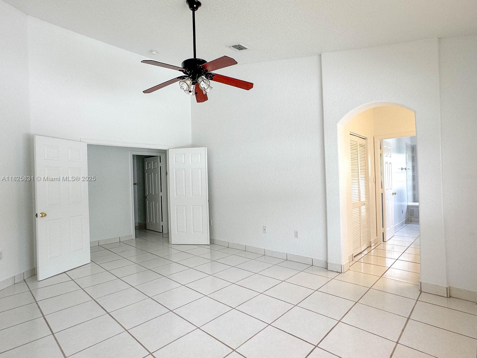25 Ludlam Dr, Miami Springs, Florida image 19