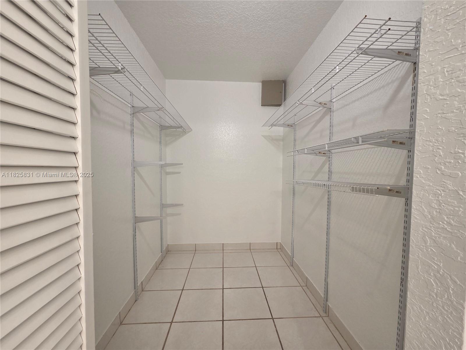 25 Ludlam Dr, Miami Springs, Florida image 24