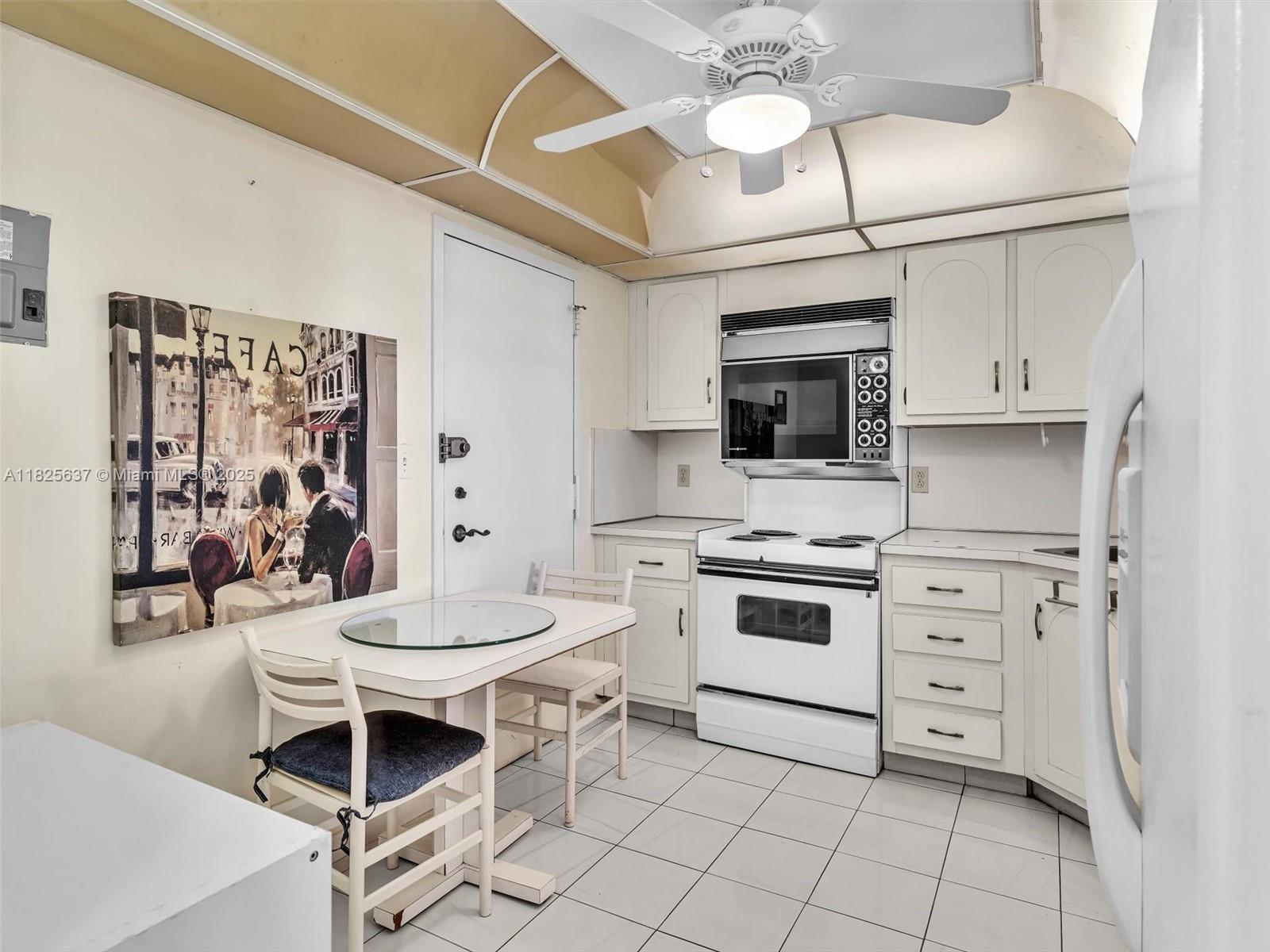 Property photo # 6