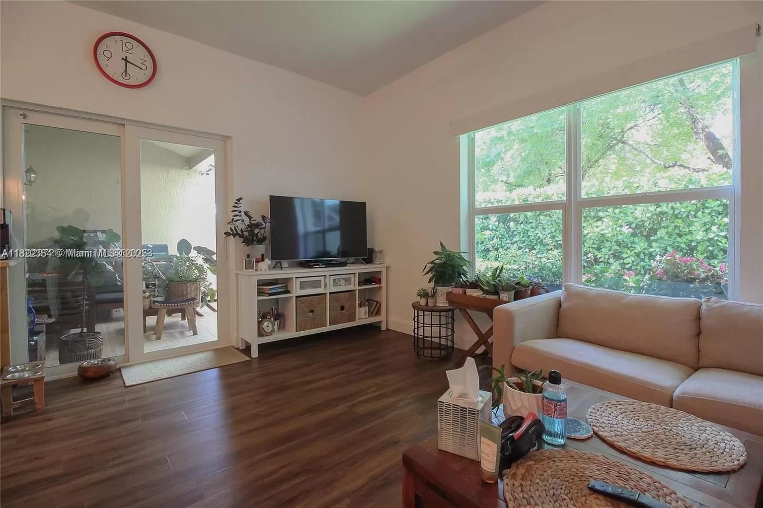 12056 NW 56th St, Coral Springs, Florida image 9