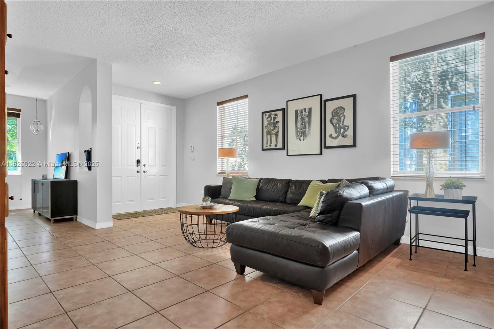 12779 SW 27th St, Miramar, Florida image 16