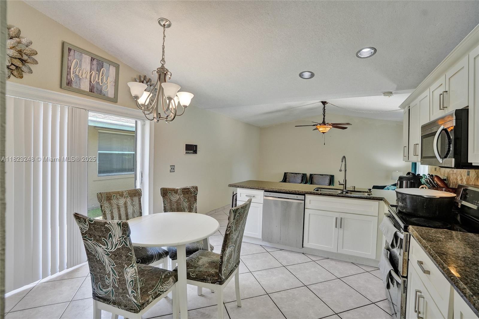 4365 NW 103rd Ter, Sunrise, Florida image 12