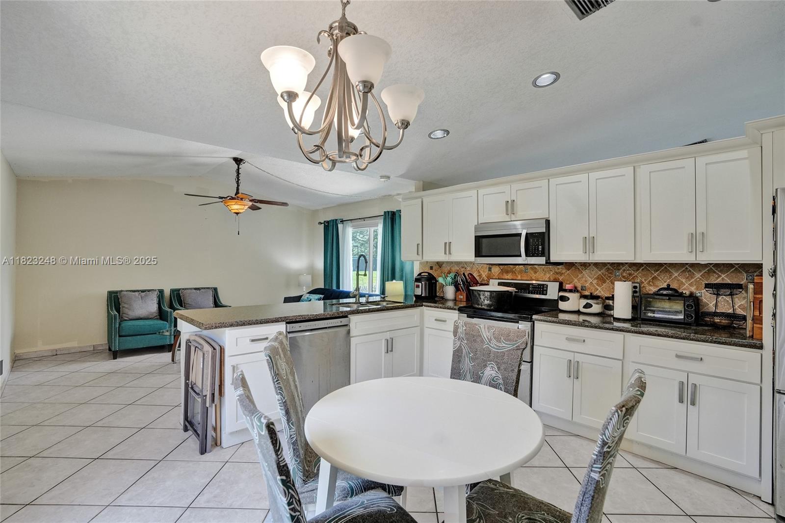 4365 NW 103rd Ter, Sunrise, Florida image 13