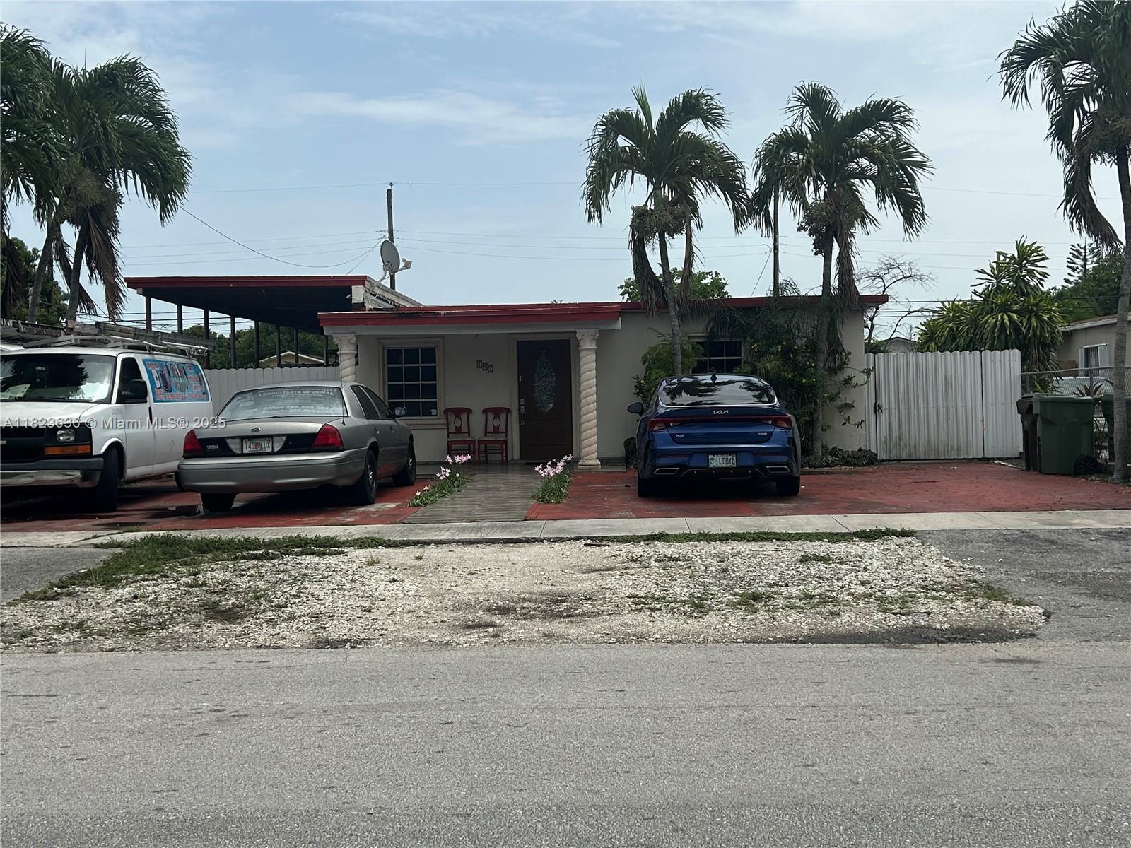 Residential, Hialeah, Florida image 1