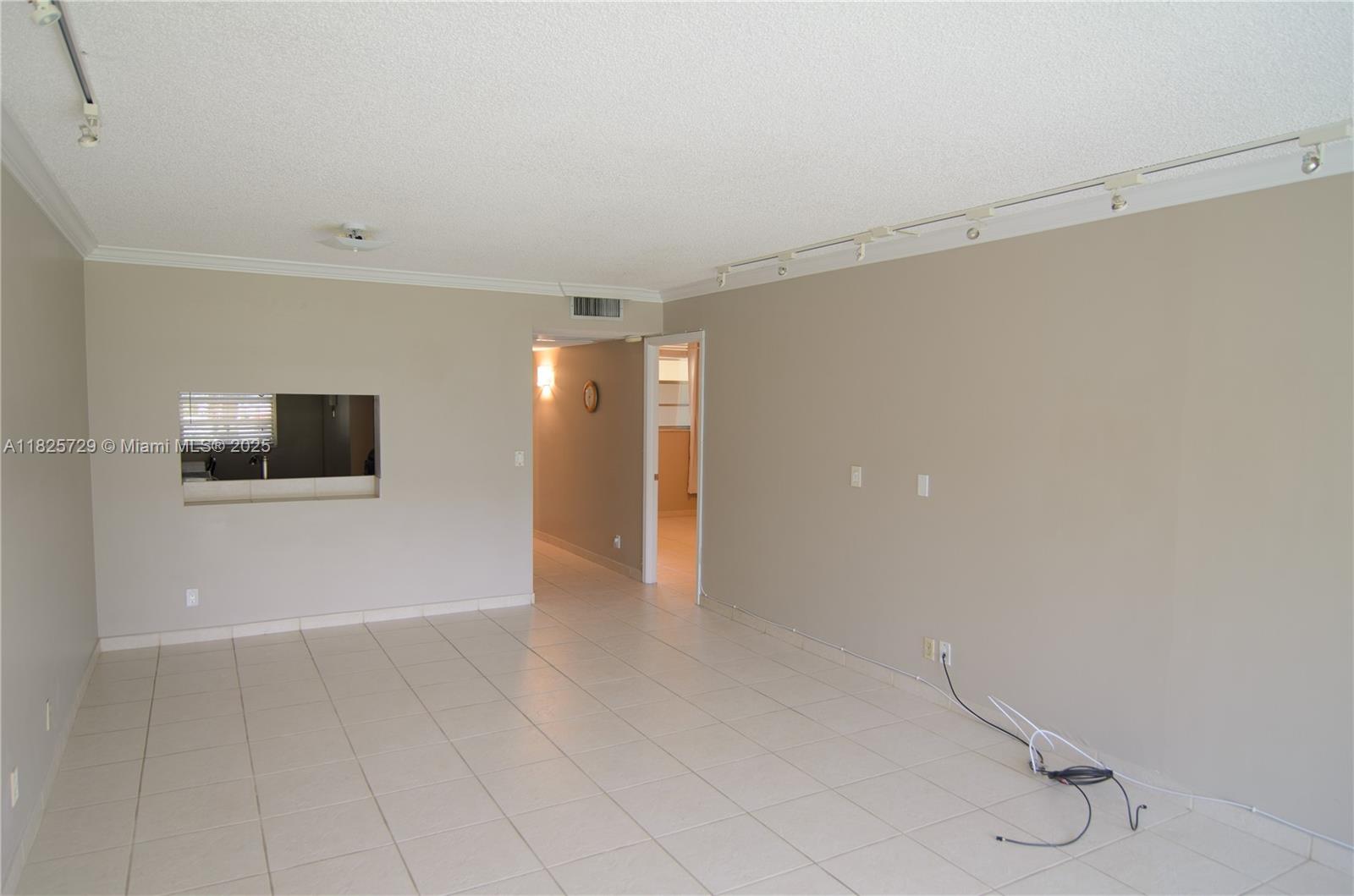 9420 Poinciana Pl #115, Davie, Florida image 11