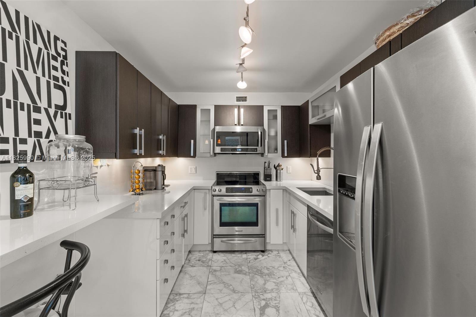 Property photo # 6