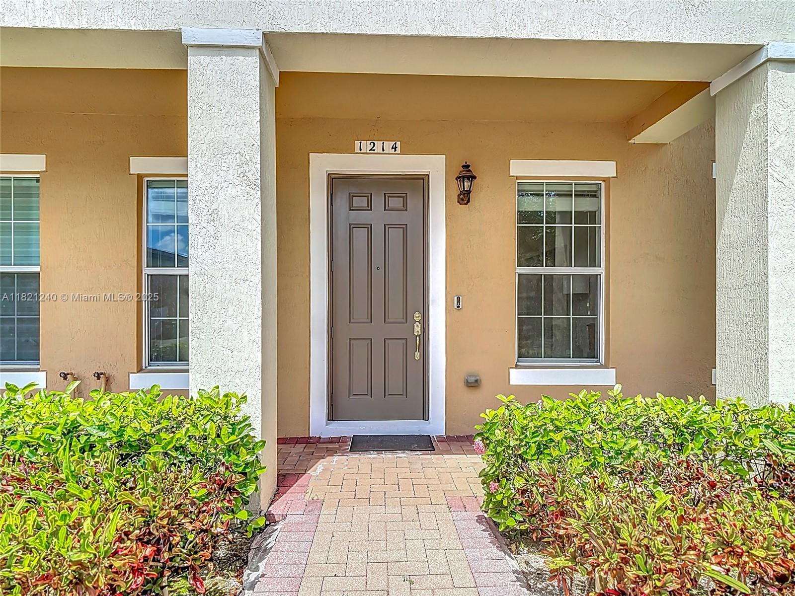 1214 SW 147th Ter, Pembroke Pines, Florida image 4