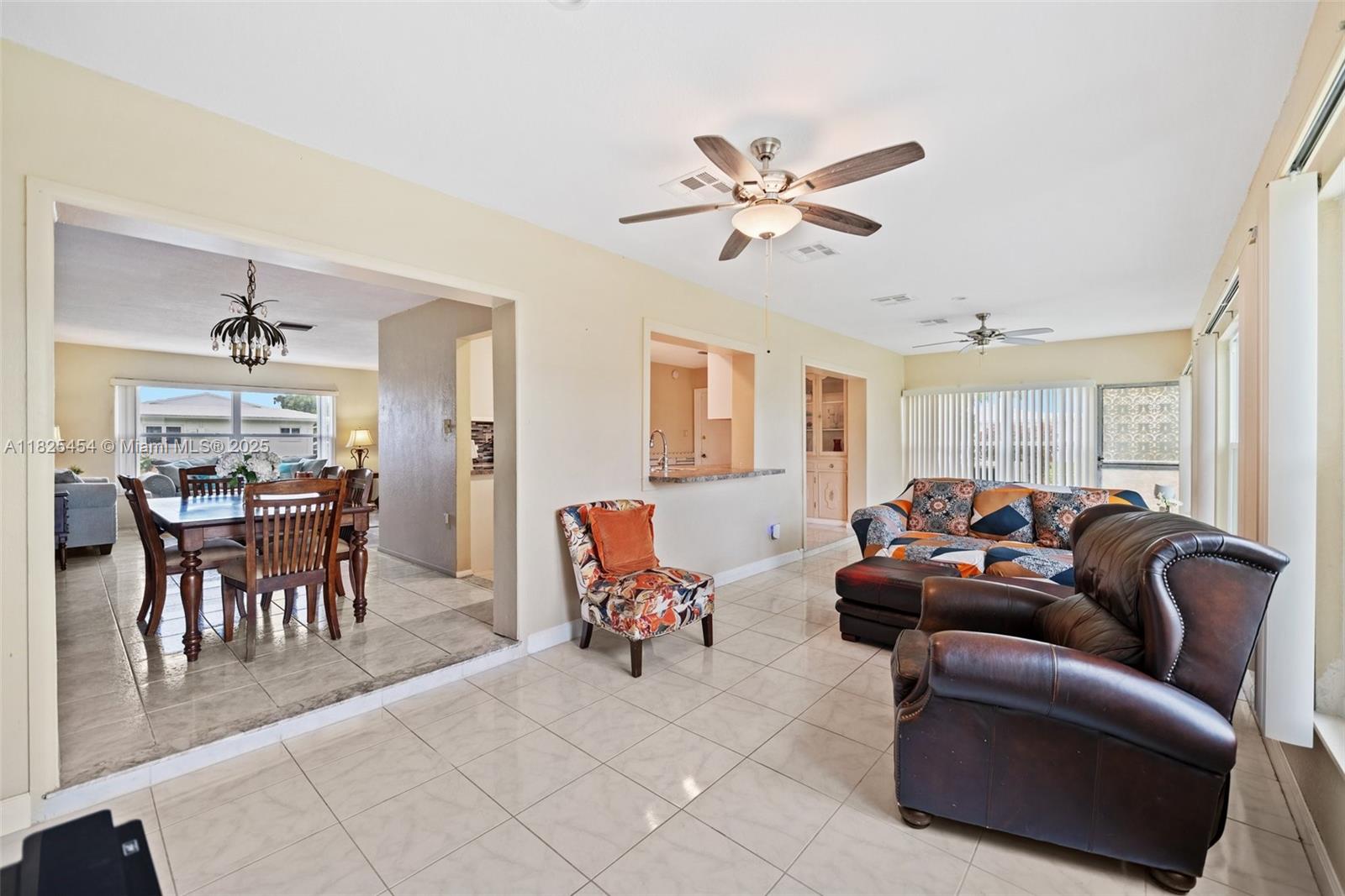 6905 NW 73rd St, Tamarac, Florida image 12