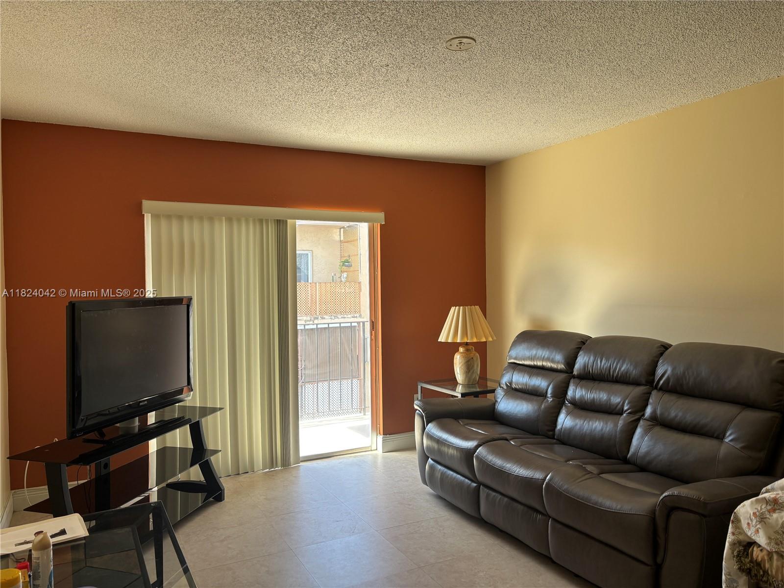 1635 W 44th Pl #509, Hialeah, Florida image 13