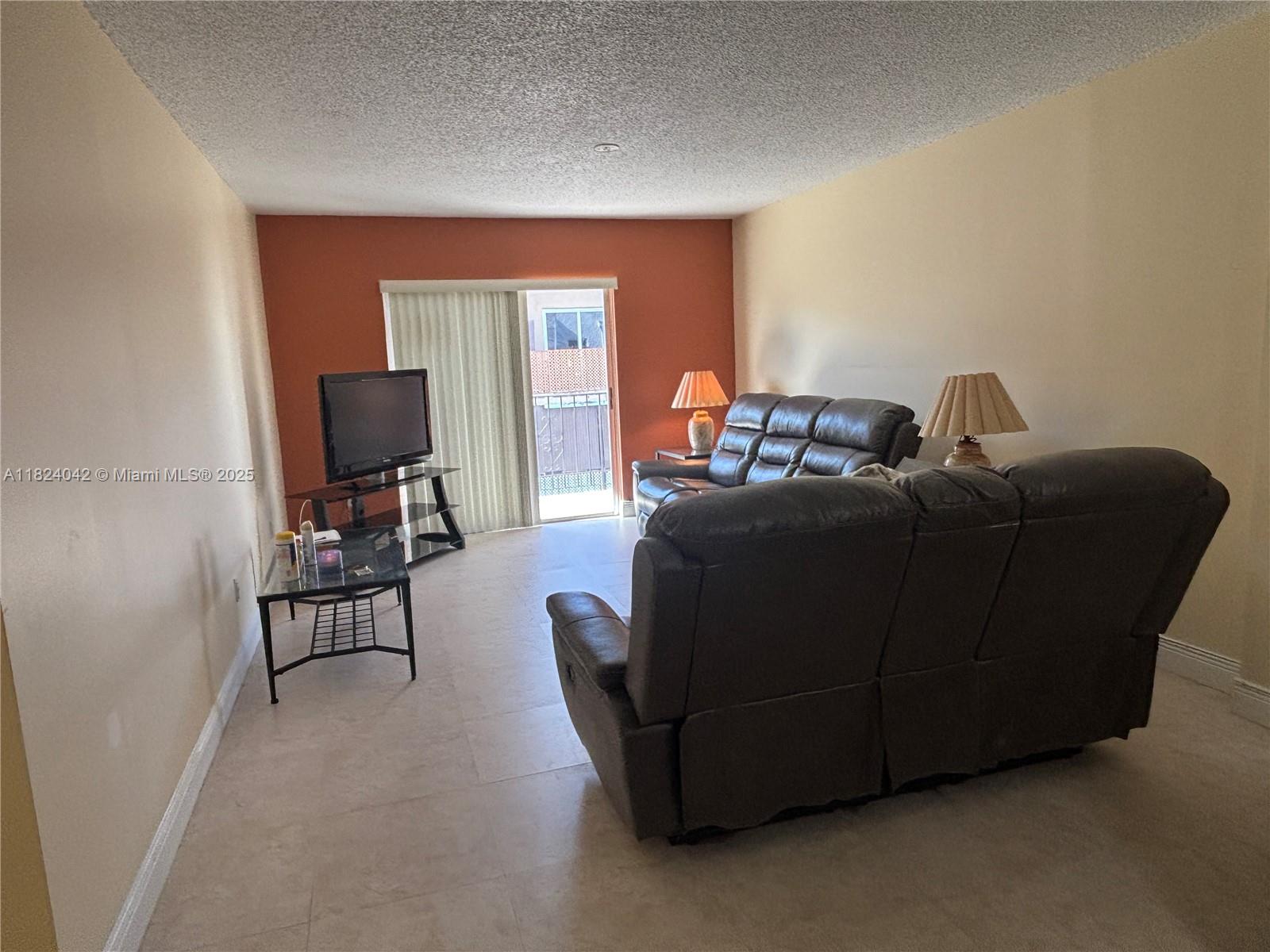 1635 W 44th Pl #509, Hialeah, Florida image 19