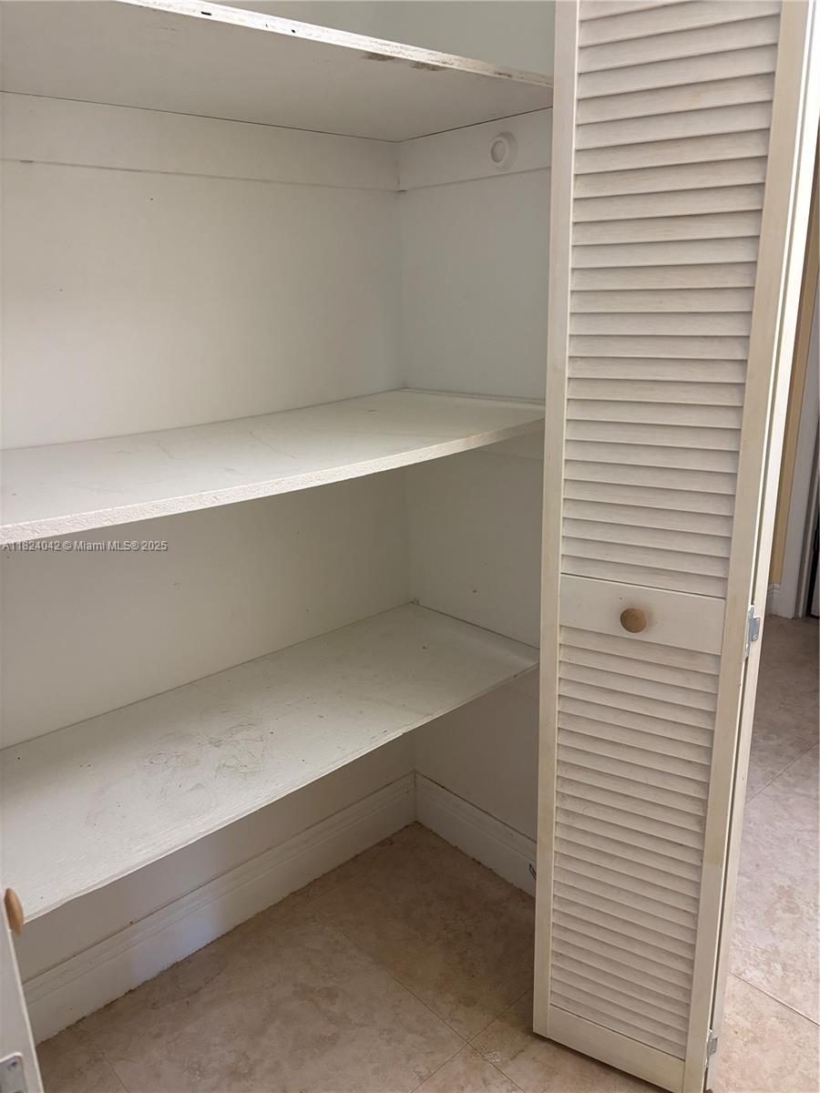 1635 W 44th Pl #509, Hialeah, Florida image 21