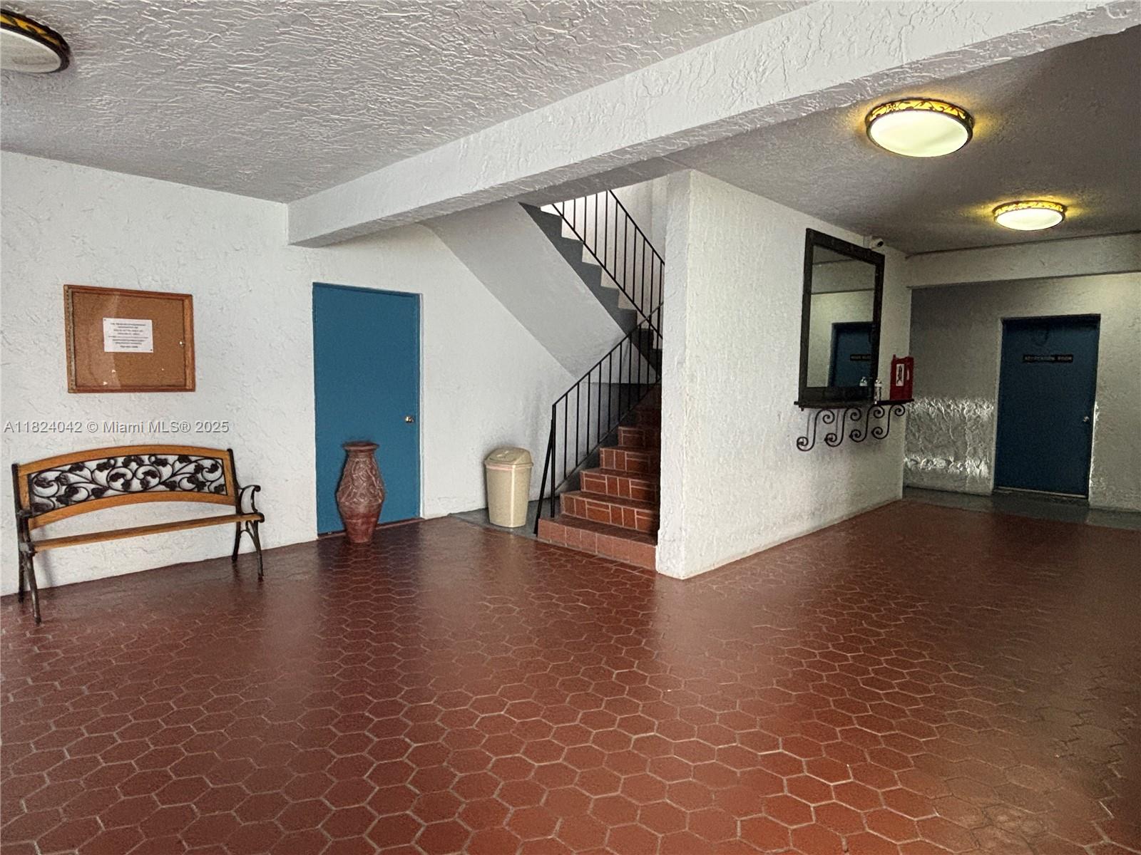 1635 W 44th Pl #509, Hialeah, Florida image 7