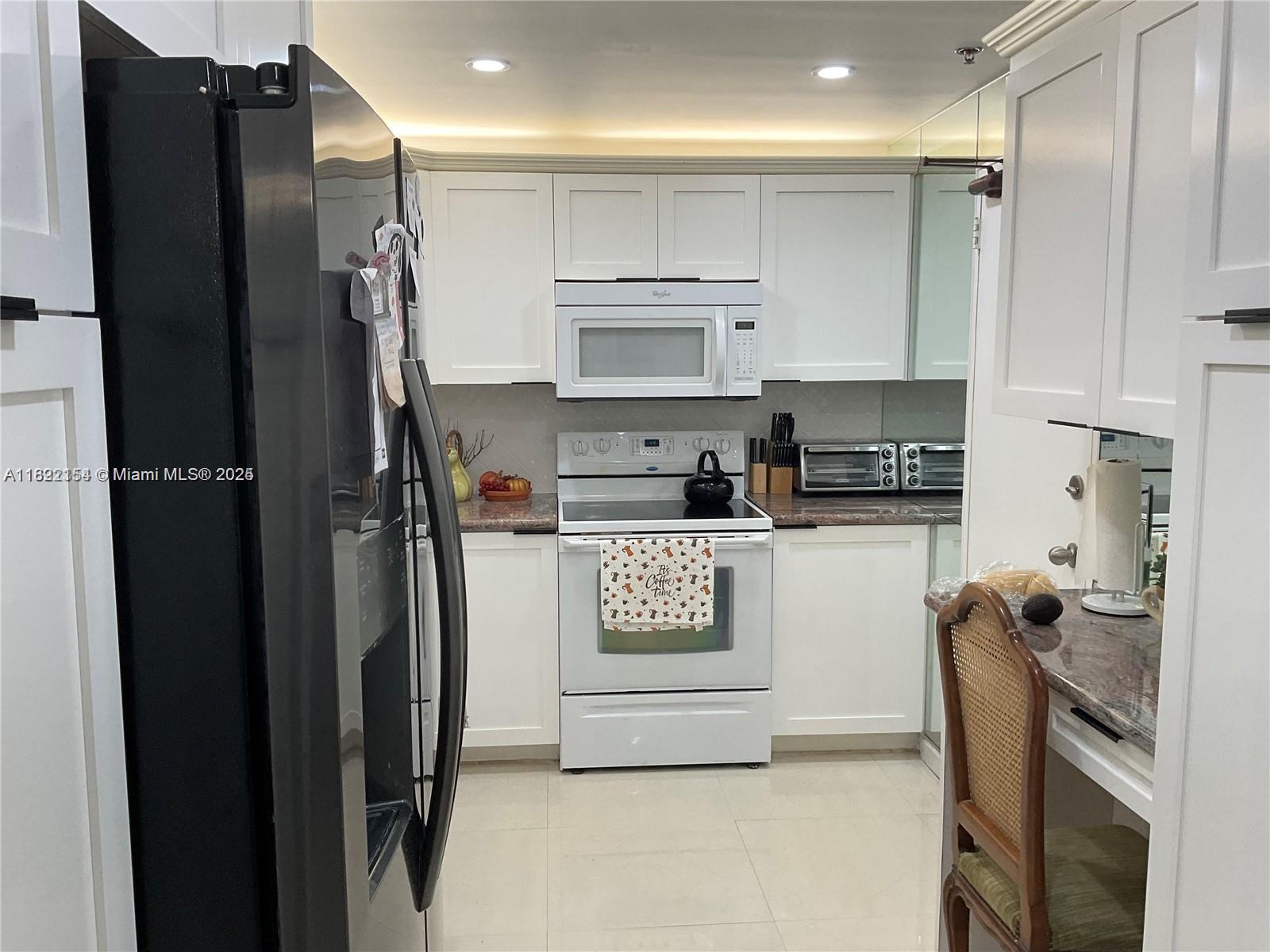 Residential, Bal Harbour, Florida image 13