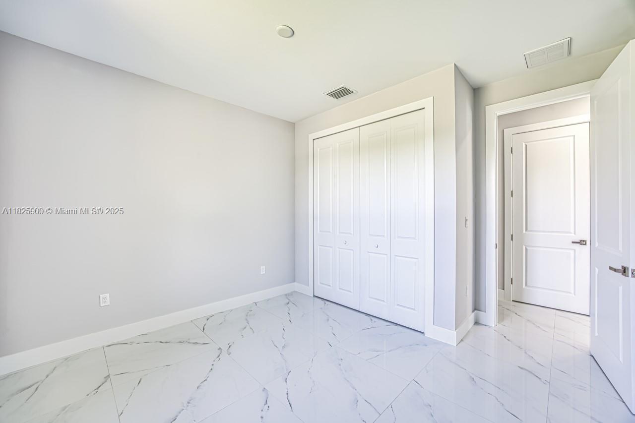 817/819 Eisenhower Blvd, Lehigh Acres, Florida image 11