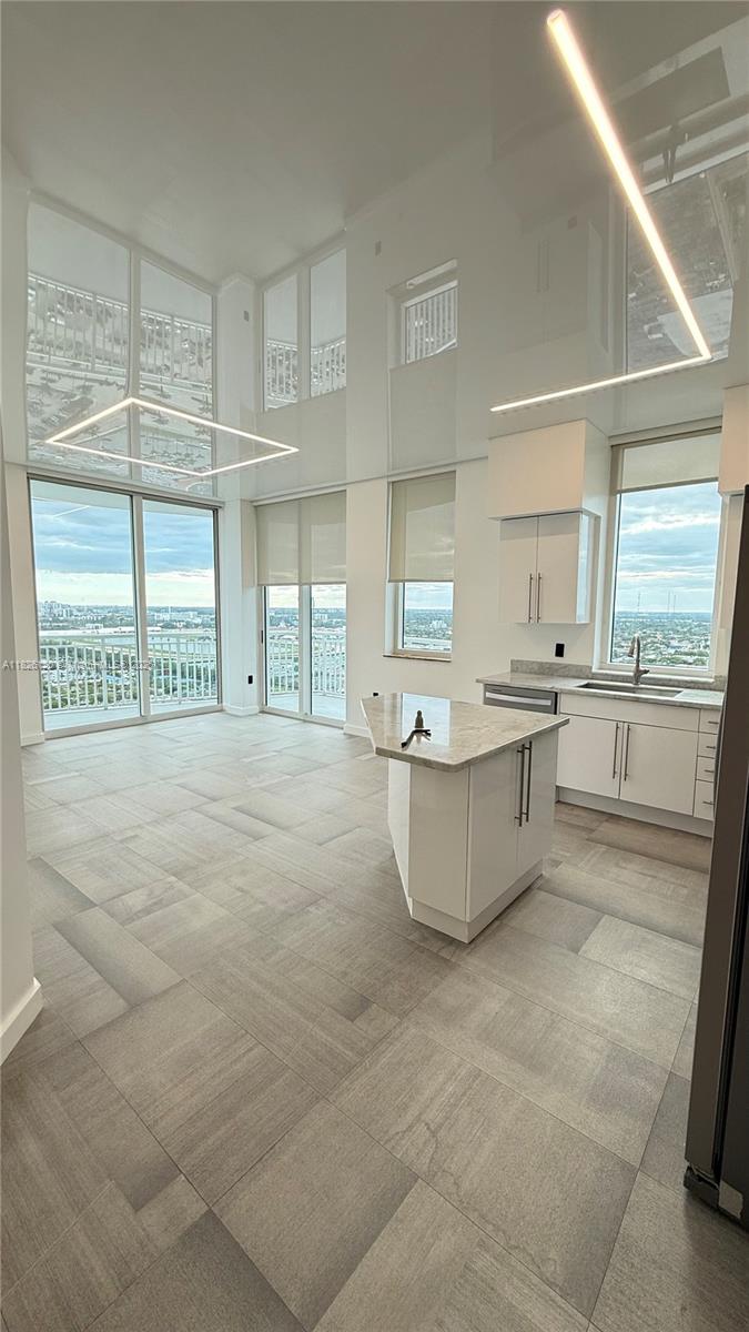 1745 E Hallandale Beach Blv #PH05W, Hallandale Beach, Florida image 30