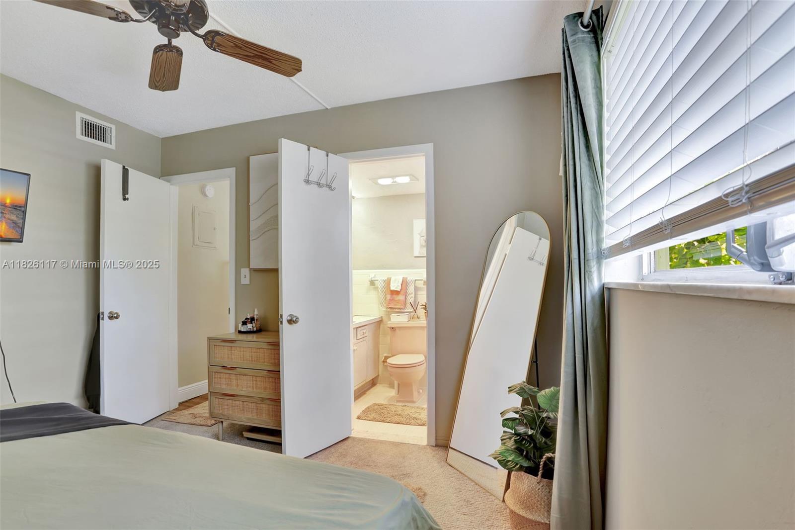 1900 NE 8th Ct #201, Fort Lauderdale, Florida image 17