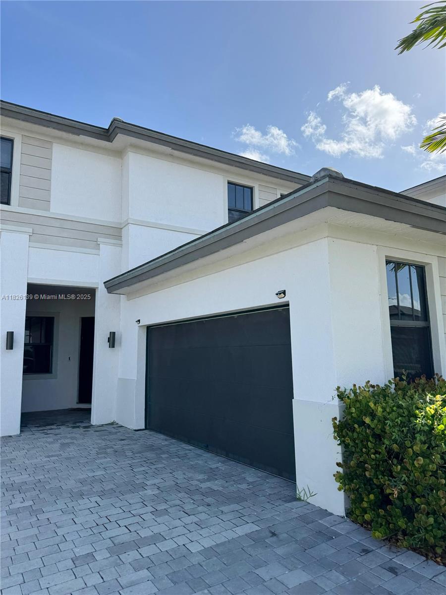 Residential, Miramar, Florida image 6