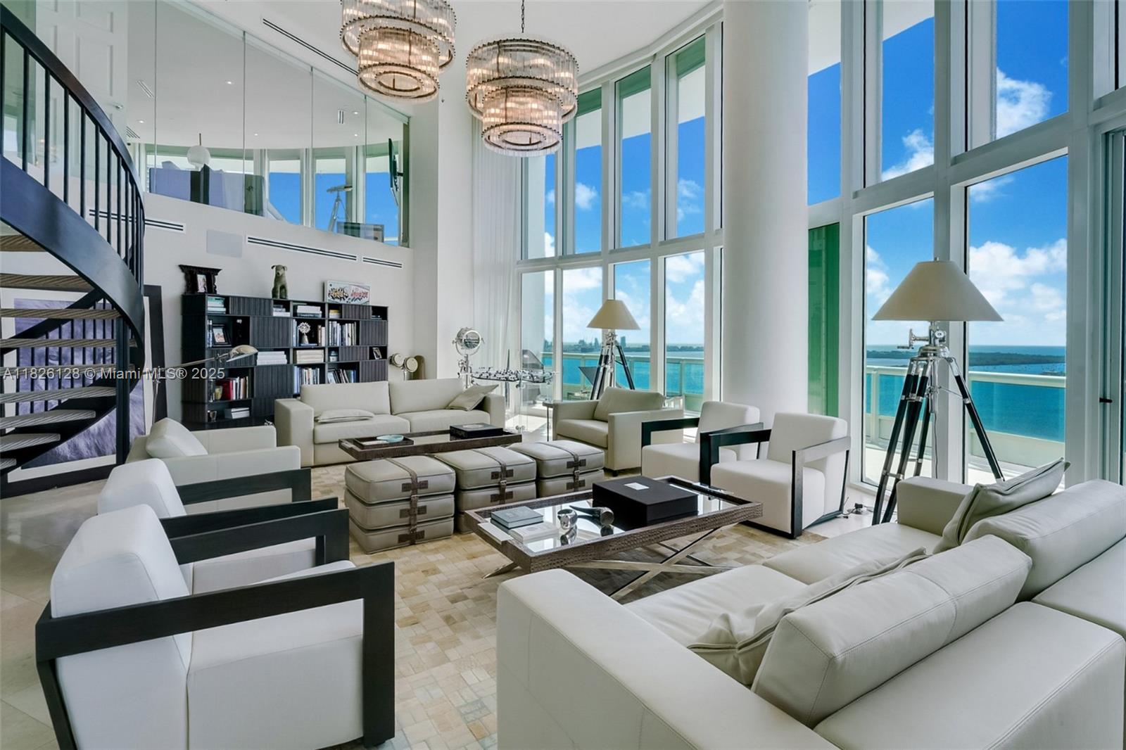 Apartamento para Alugar em Miami, FL