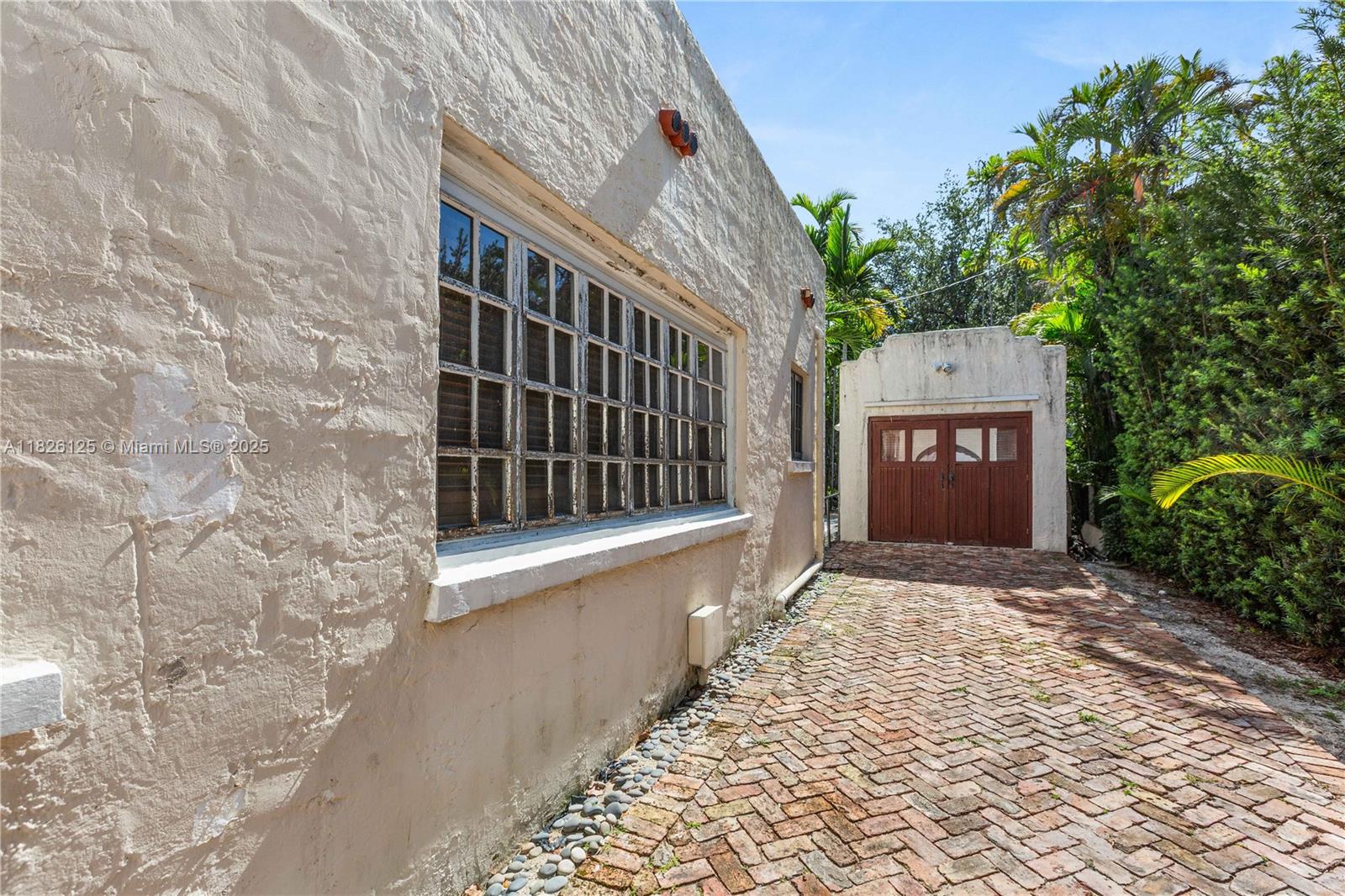 1510 Madrid Street, Coral Gables, Florida image 27