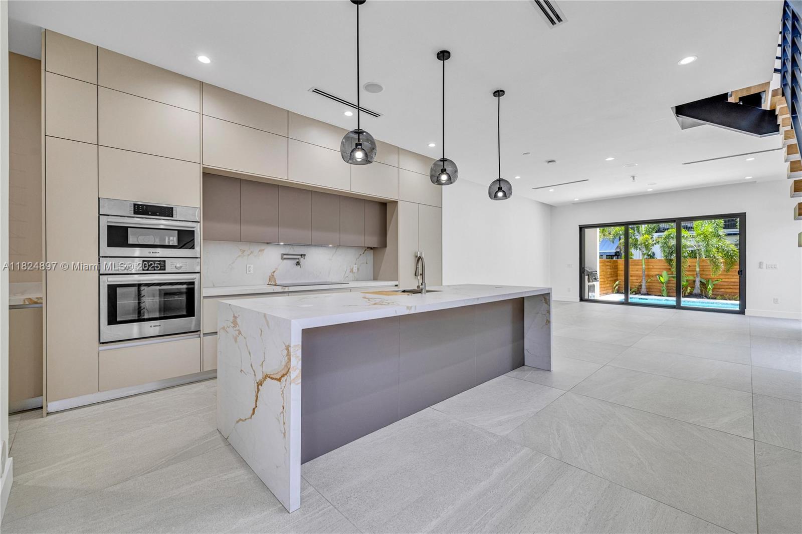 23 12th Ave Unit A, Fort Lauderdale, Florida 33301