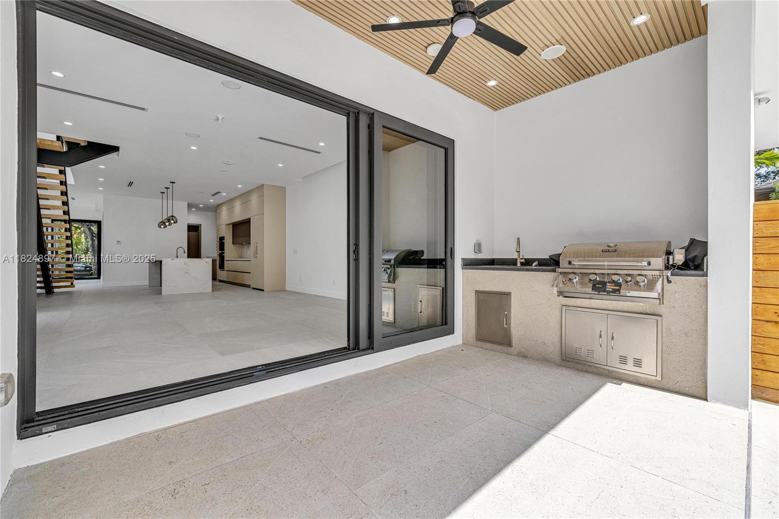 23 SE 12th Ave #A, Fort Lauderdale, Florida image 9