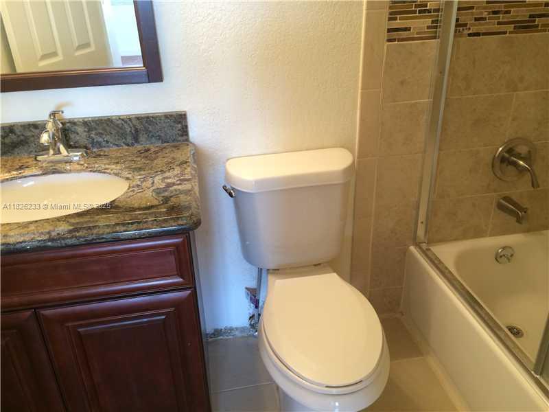 2025 NE 164th St #901, North Miami Beach, Florida image 4