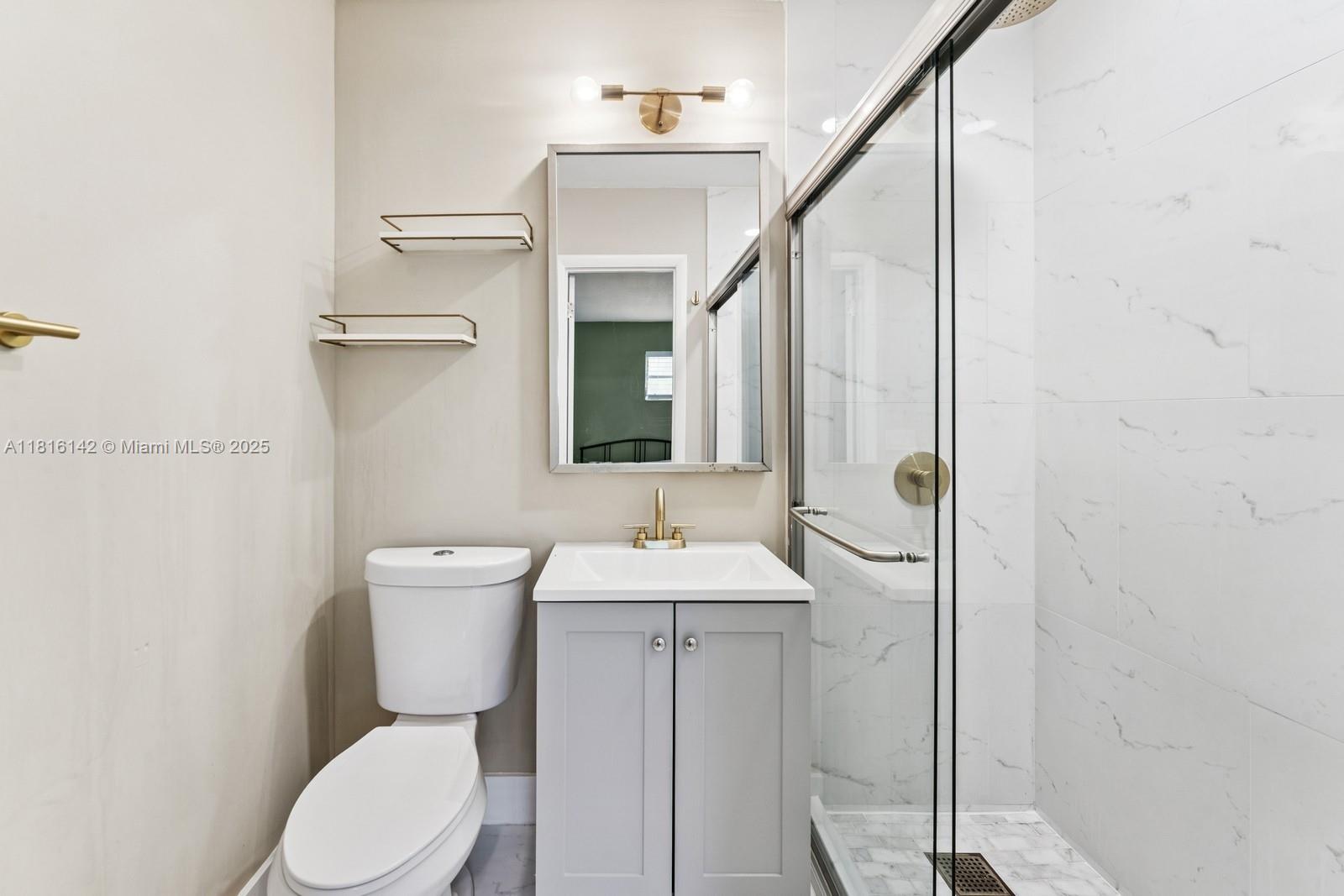 919 NE 4th St, Hallandale Beach, Florida image 18