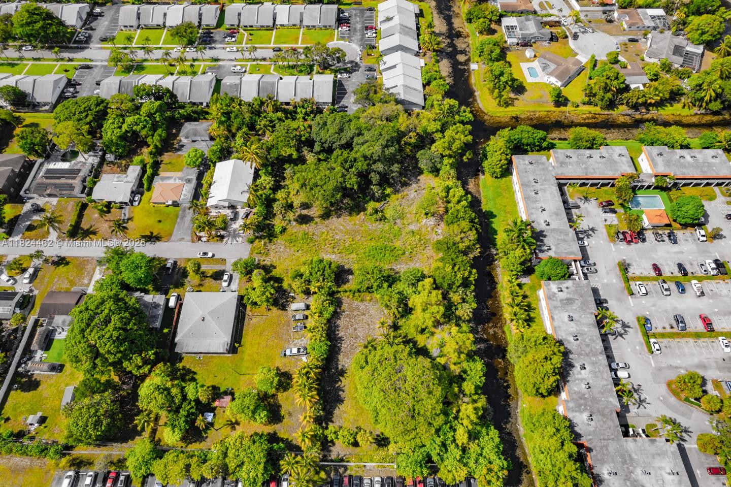6219 Edwards Rd, Margate, Florida image 2