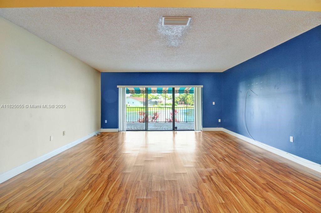 14716 Breckness Pl, Miami Lakes, Florida image 4