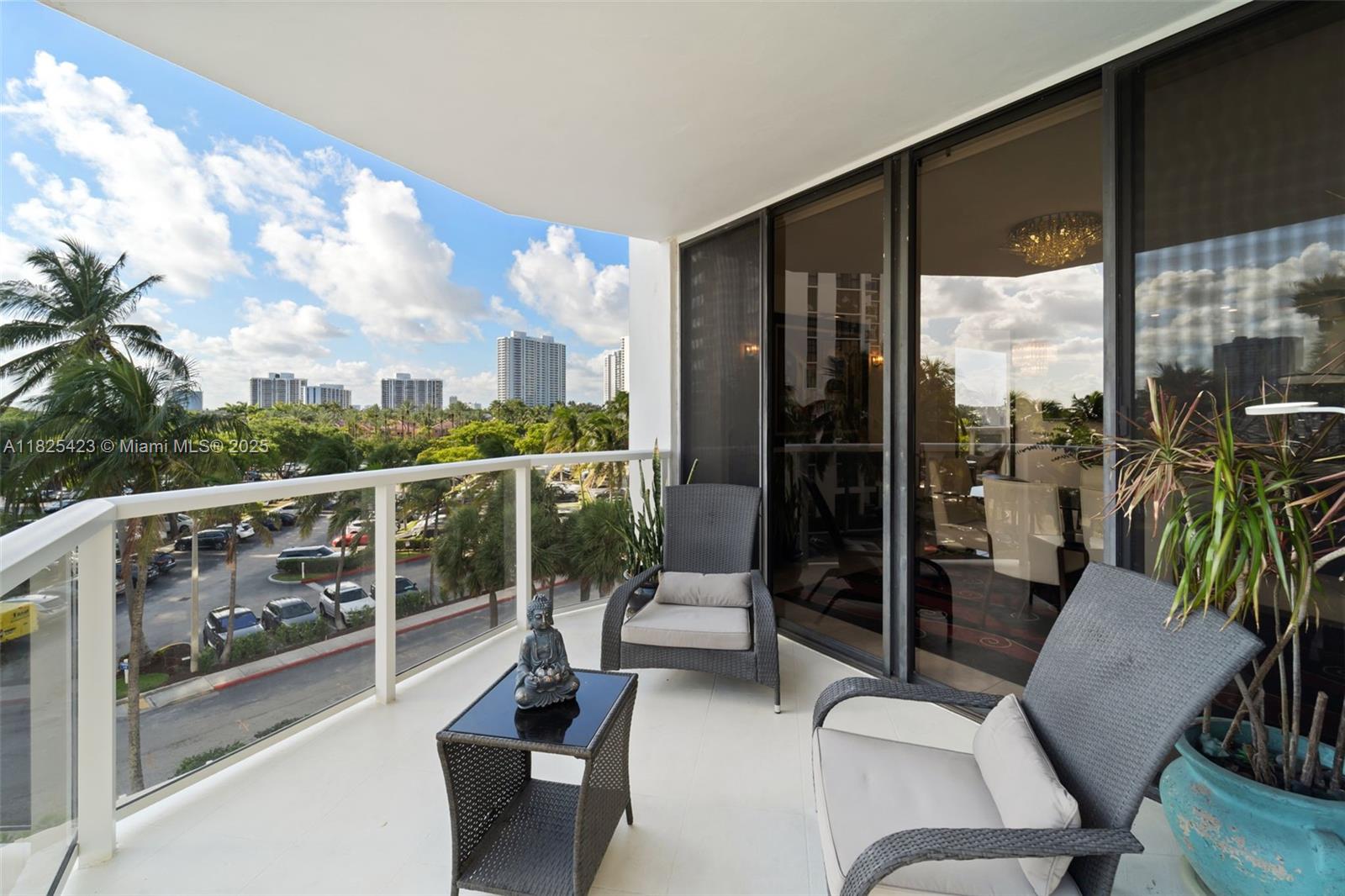 20281 E Country Club Dr #201, Aventura, Florida image 13