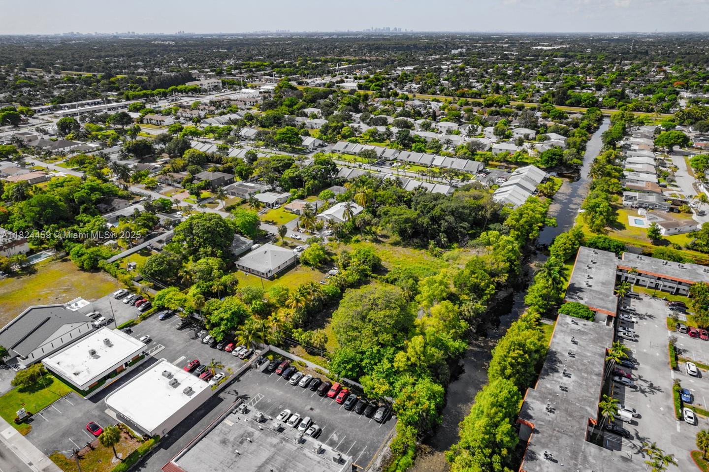 6214 Edwards Rd, Margate, Florida image 14