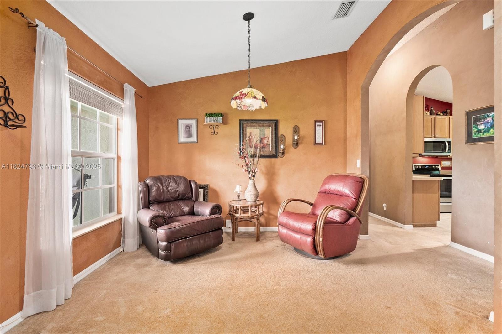 1025 SW Placetas Ave, Port St. Lucie, Florida image 19