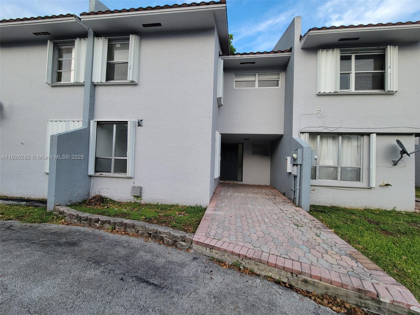 Property photo # 0
