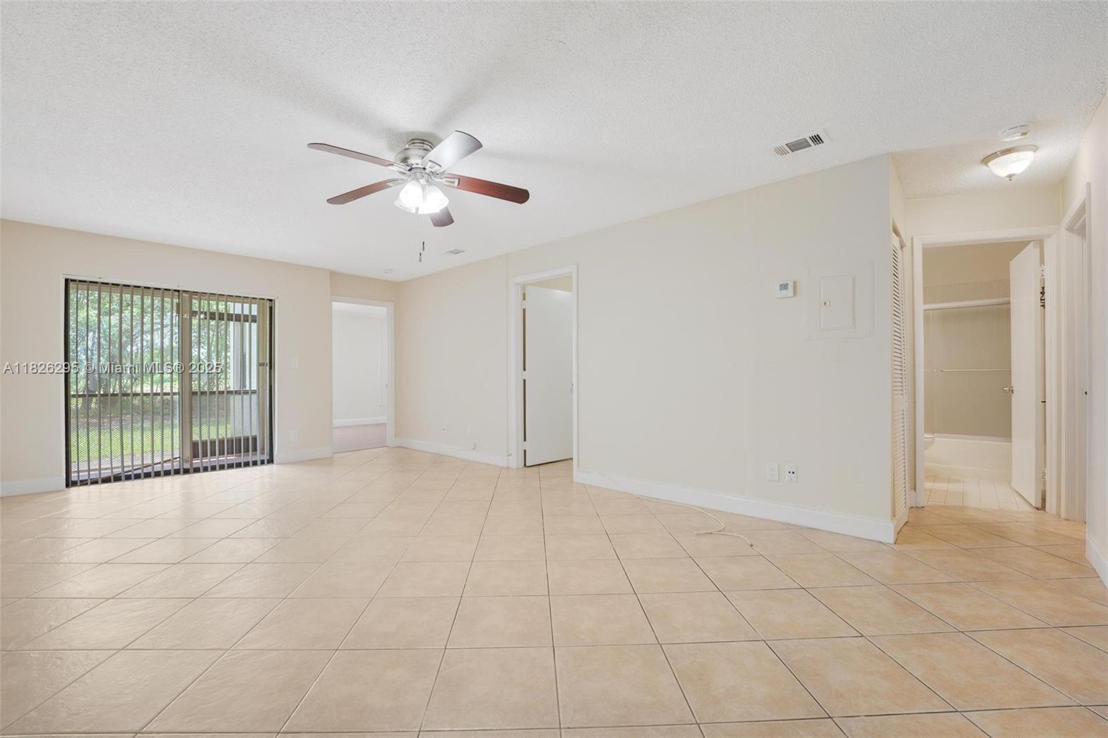 7260 Woodmont Ter #103, Tamarac, Florida image 11