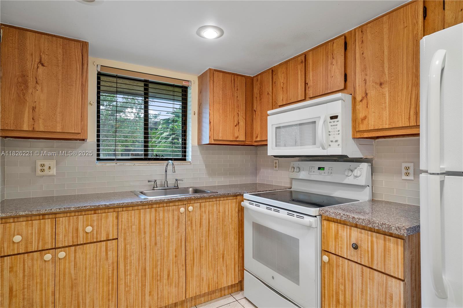 1125 S Flagler Ave #511, Pompano Beach, Florida image 8