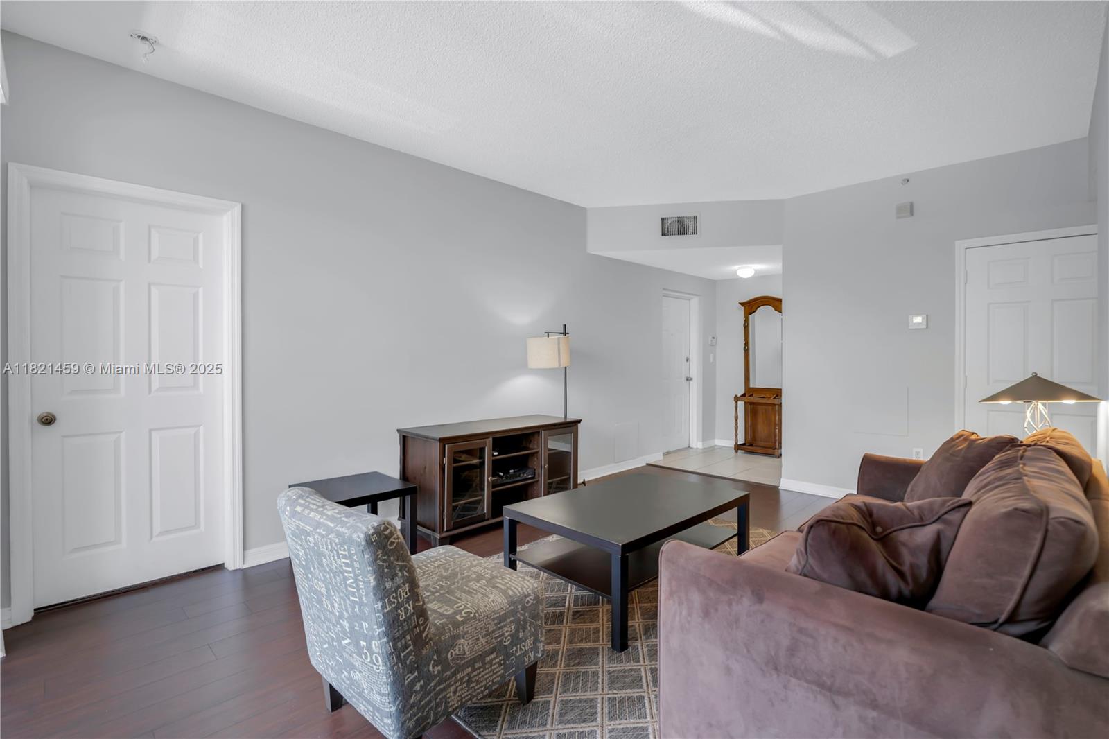 7085 Nova Dr #217, Davie, Florida image 3