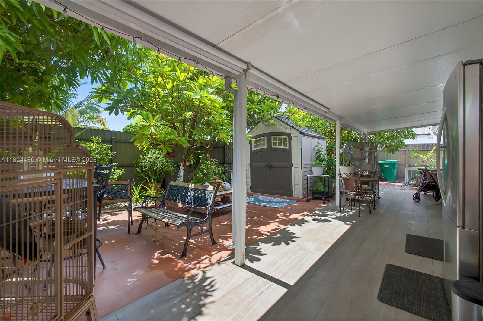 8905 NW 112th St, Hialeah Gardens, Florida image 38