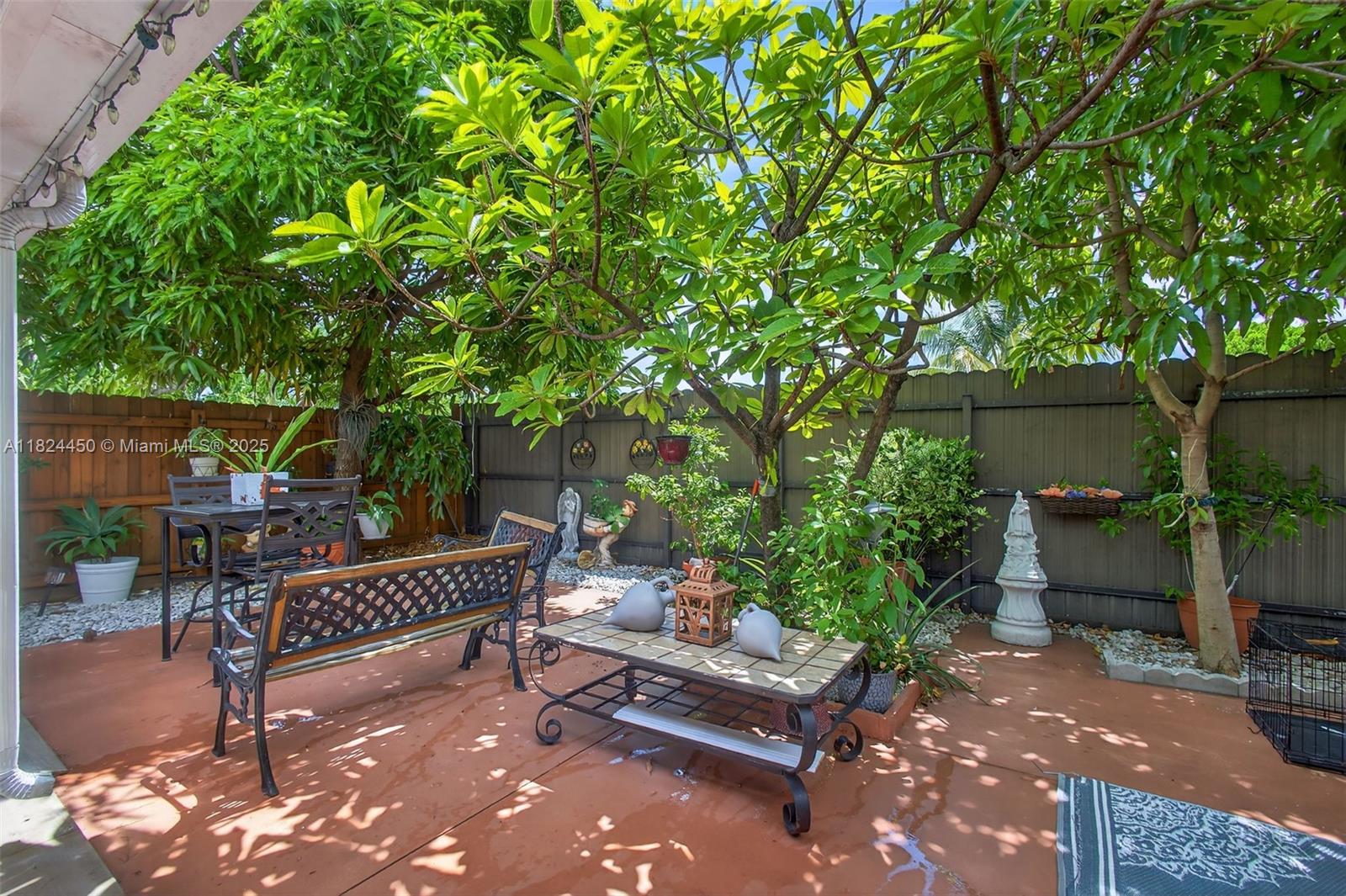 8905 NW 112th St, Hialeah Gardens, Florida image 41
