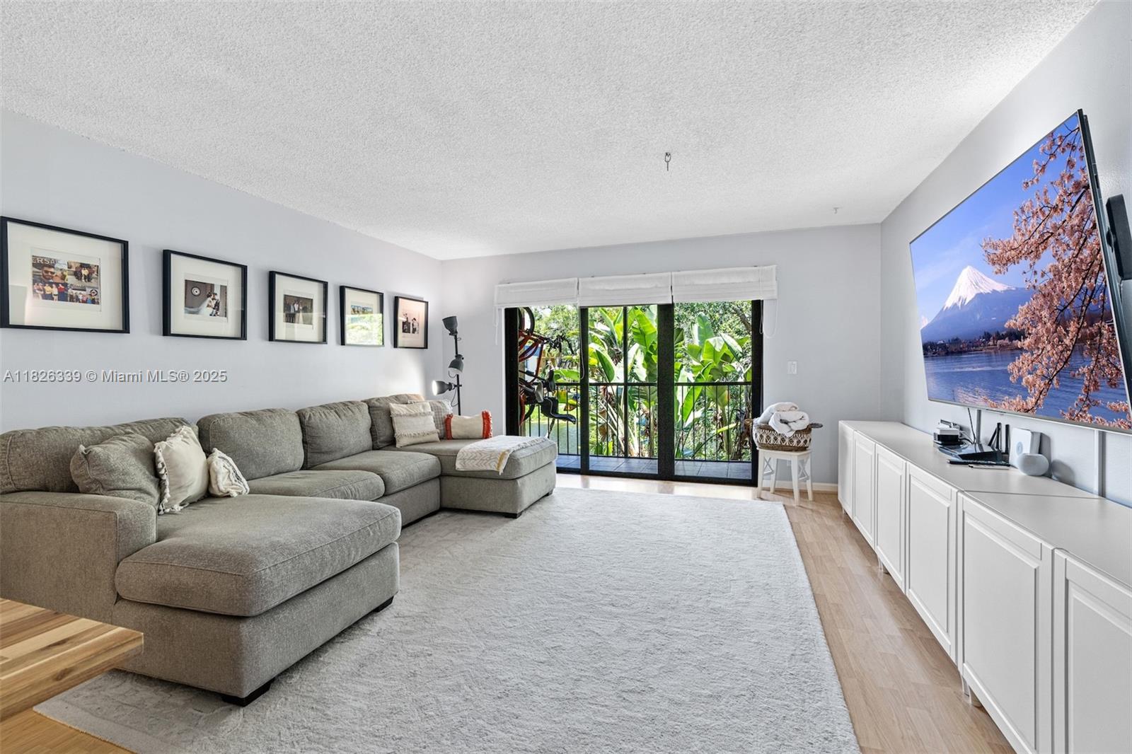 195 Lakeview Dr #205, Weston, Florida image 11