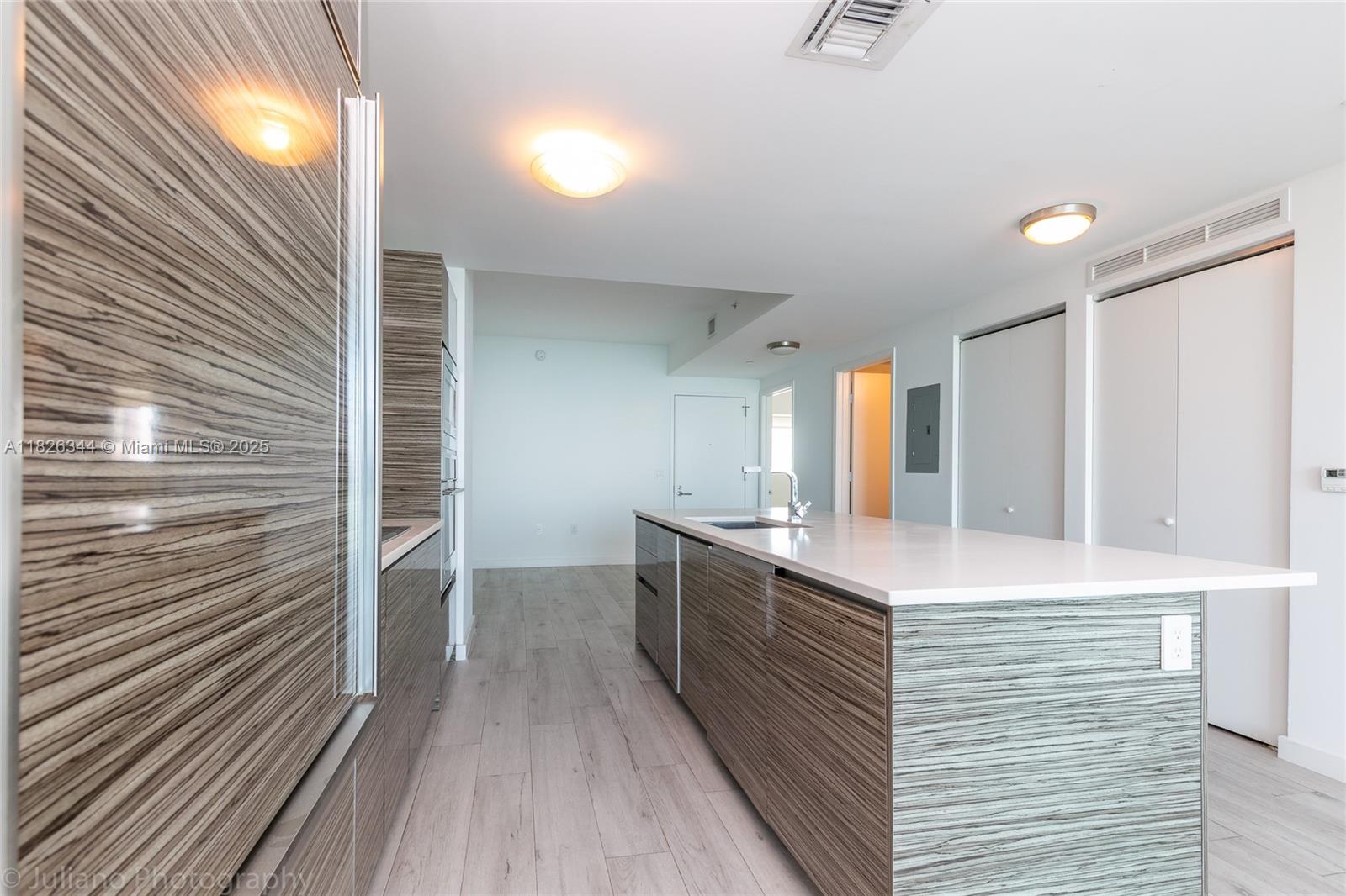 460 NE 28th St #1905, Miami, Florida image 6