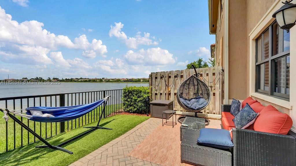 9595 N Town Parc Cir N, Parkland, Florida image 34