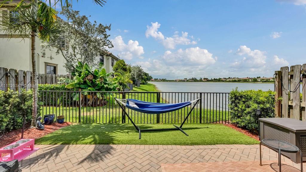 9595 N Town Parc Cir N, Parkland, Florida image 5