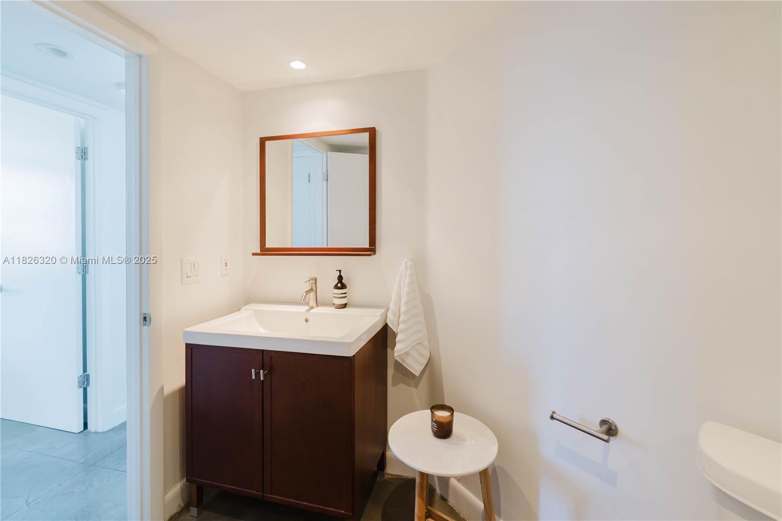 1900 Sunset Harbour Dr #703, Miami Beach, Florida image 12