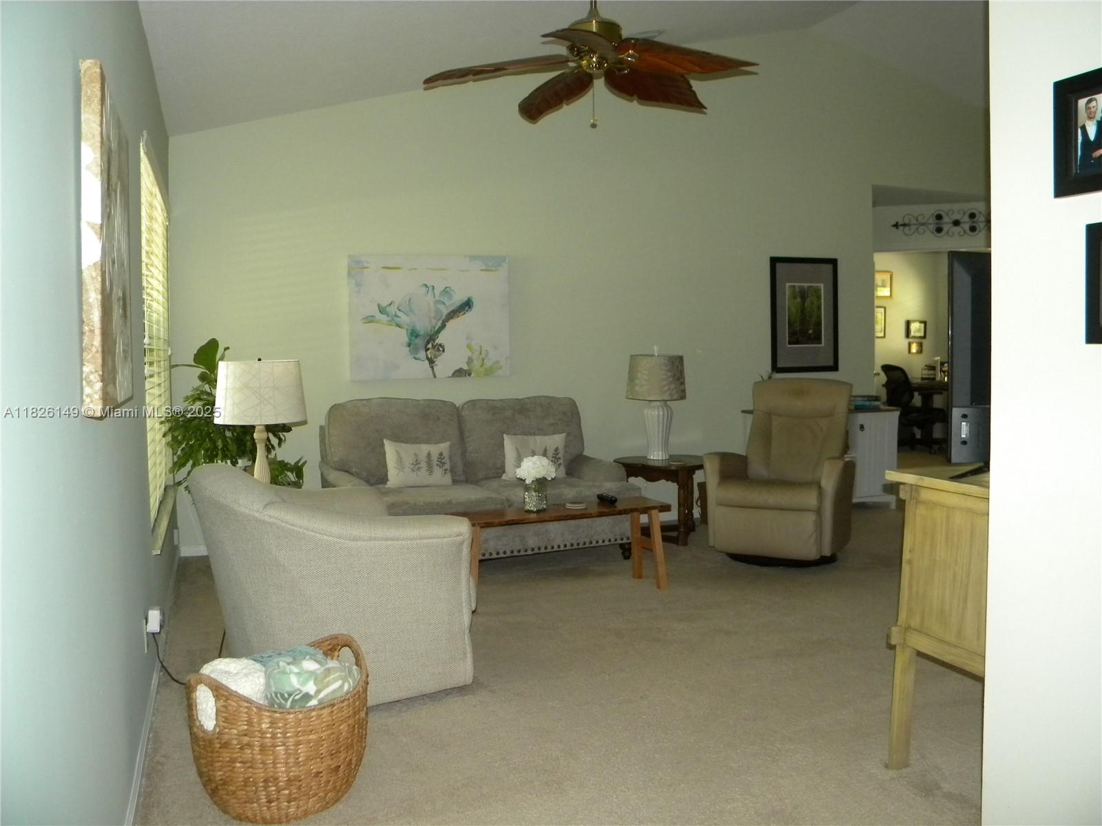 77 Via De Casas Norte, Boynton Beach, Florida image 23