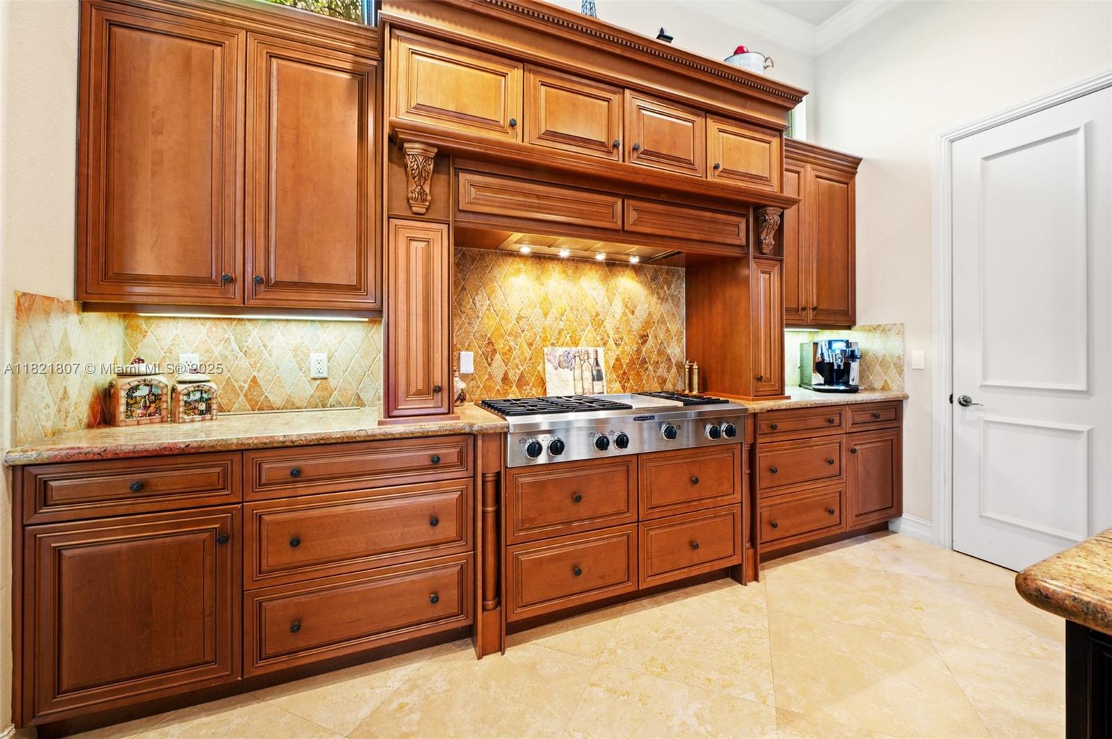 12608 S Stonebrook Cir, Davie, Florida image 15