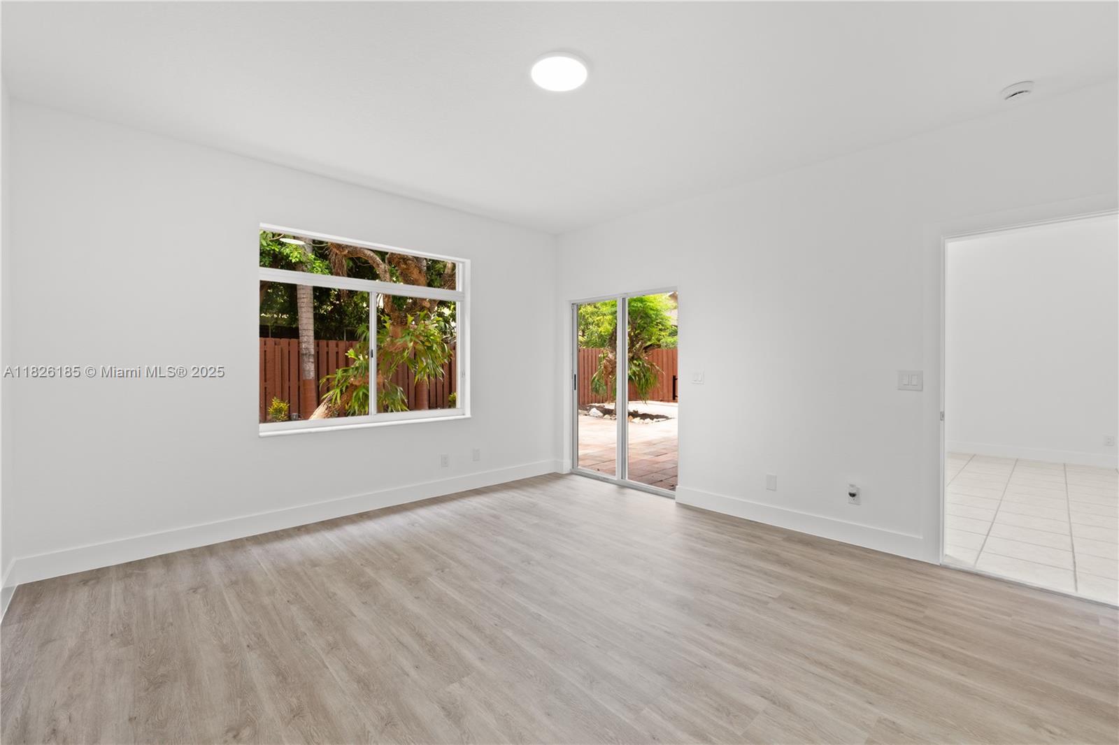 11581 SW 10th Ct, Pembroke Pines, Florida image 14