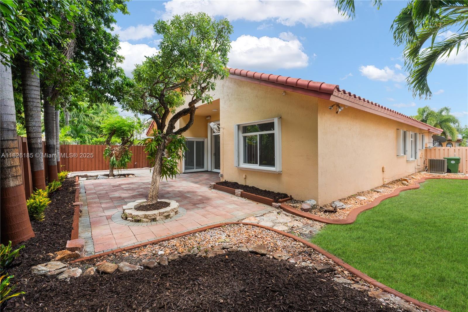 11581 SW 10th Ct, Pembroke Pines, Florida image 28