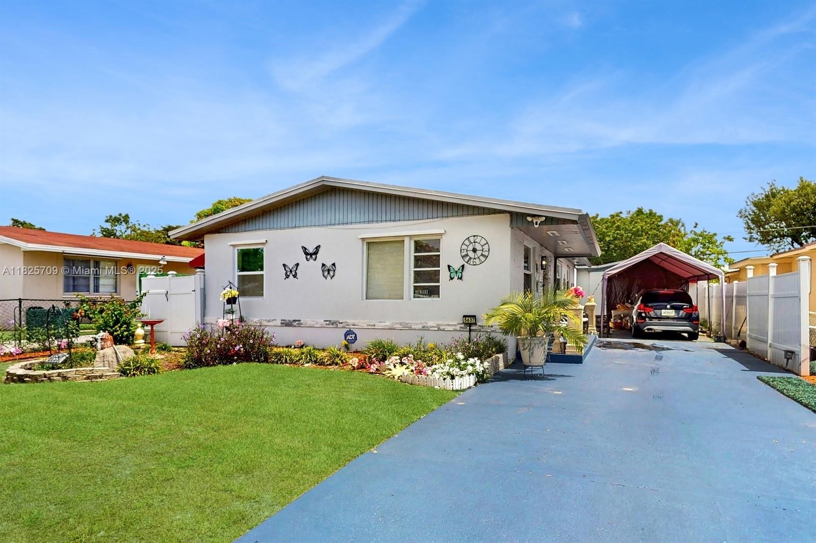 5637 SW 40th St, West Park, Florida image 1
